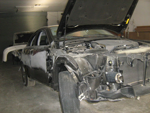 Auto Body Shop «Golden Brothers Auto Body Repair & Paint», reviews and photos, 7135 Alabama Ave, Canoga Park, CA 91303, USA