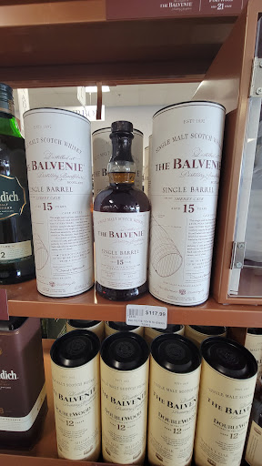 Liquor Store «Montgomery County Liquor & Wine - Burtonsville», reviews and photos, 15620 Old Columbia Pike, Burtonsville, MD 20866, USA