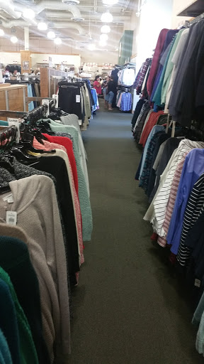 Clothing Store «L.L. Bean Outlet», reviews and photos, 1 Freeport Village Station, Freeport, ME 04033, USA