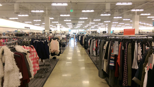 Department Store «Nordstrom Rack Marketplace at Braintree», reviews and photos, 200 Grossman Dr #102, Braintree, MA 02184, USA