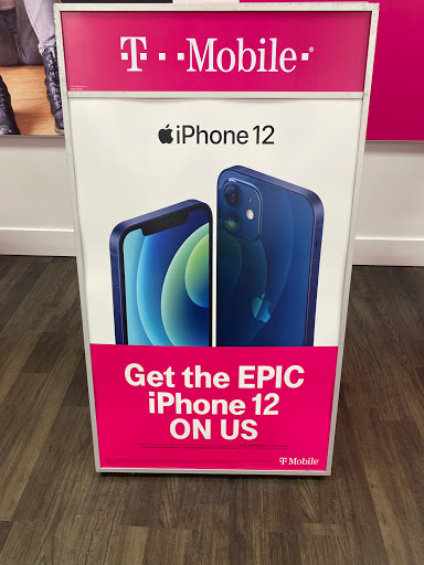 Cell Phone Store «T-Mobile», reviews and photos, 16600 W 159th St #103, Lockport, IL 60441, USA