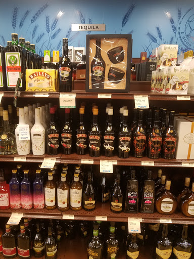 Wine Store «Fine Wine & Good Spirits», reviews and photos, 2600 Willow Street Pike #308, Willow Street, PA 17584, USA