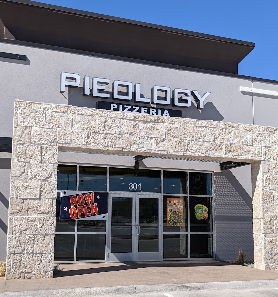 Pieology Pizzeria 79928