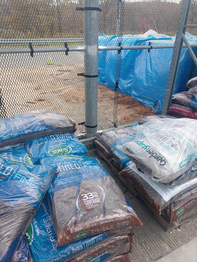 Shopping Mall «Hazleton Park Shopping Center», reviews and photos, 200 Weis Ln, West Hazleton, PA 18202, USA