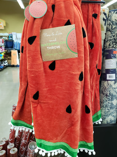 Grocery Store «Grocery Outlet Bargain Market», reviews and photos, 1950 14th Ave SE, Albany, OR 97322, USA