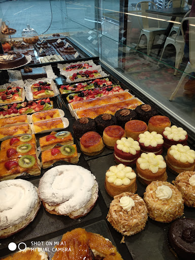 Mastres en Sant Feliu de Llobregat, Barcelona
