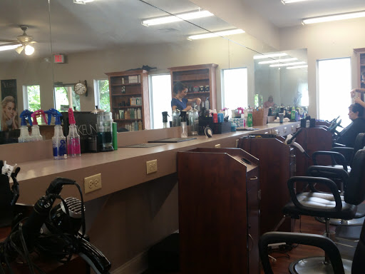 Hair Salon By Elaine, 17873 Old Jefferson Hwy, Prairieville, LA 70769, USA