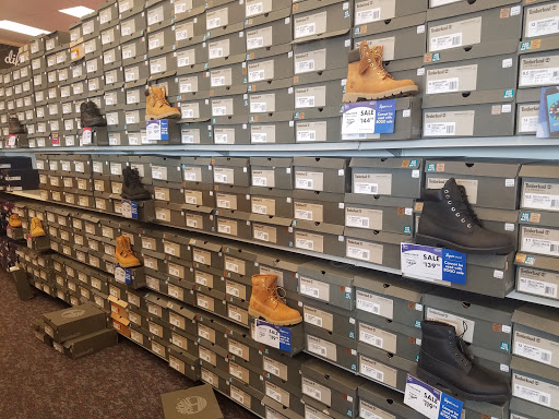 Shoe store Saint Louis