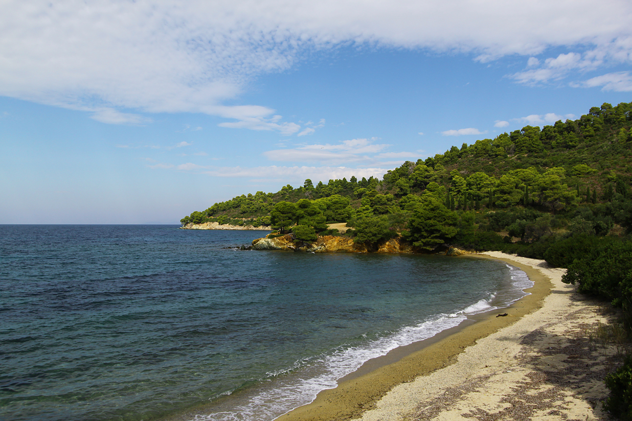 Foto av Kalyva Mare IV med beige sand yta