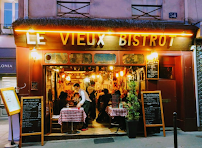 Photos du propriétaire du Restaurant français Le Vieux Bistrot : Spécialité Fromage, Fondue , Raclette, Pierrades à Paris - n°2