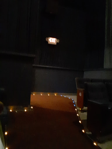 Movie Theater «Bow Tie Cinemas 100», reviews and photos, 93 Knollwood Rd, White Plains, NY 10607, USA