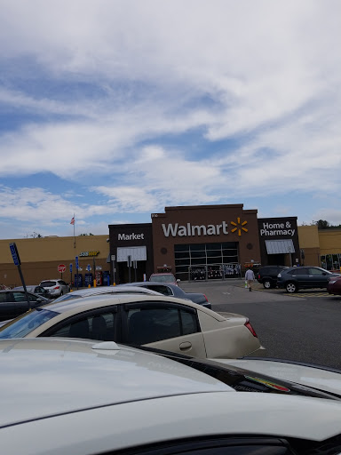 Discount Store «Walmart», reviews and photos, 910 Wolcott St, Waterbury, CT 06705, USA