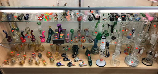 Tobacco Shop «Pioneer Smoke Shop», reviews and photos, 313 1st Avenue South, Seattle, WA 98104, USA