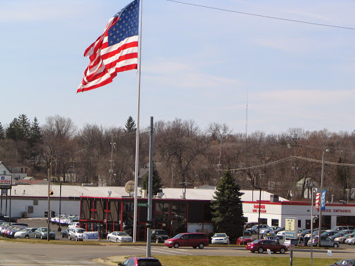 Car Dealer «DeMaagd GMC Nissan - New and Used Car Sales», reviews and photos, 333 W Dickman Rd, Battle Creek, MI 49037, USA