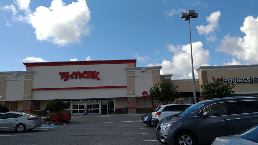 Clothing Store «Ross Dress for Less», reviews and photos, 3205 Rolling Oaks Blvd, Kissimmee, FL 34747, USA