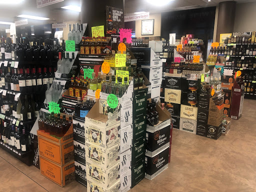 Wine Store «1010 Washington Wine and Spirits», reviews and photos, 1010 S Washington Ave, Minneapolis, MN 55415, USA