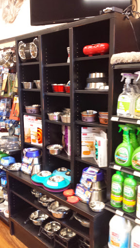 Shopping Mall «Rye Ridge Shopping Center», reviews and photos, 142 S Ridge St, Rye Brook, NY 10573, USA