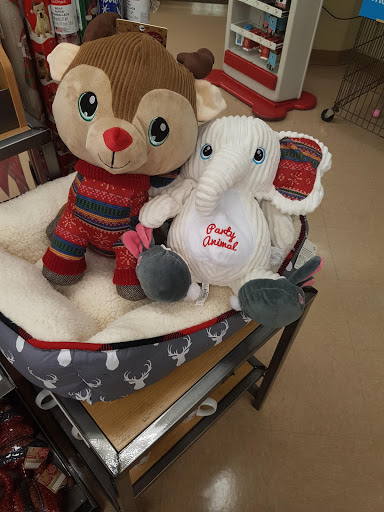 Shopping Mall «Fifth and Alton», reviews and photos, 1100 6th St, Miami Beach, FL 33139, USA