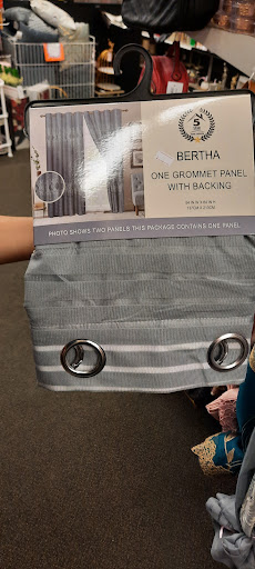 Discount Store «Nice Price», reviews and photos, 5656 Vernor Hwy, Detroit, MI 48209, USA