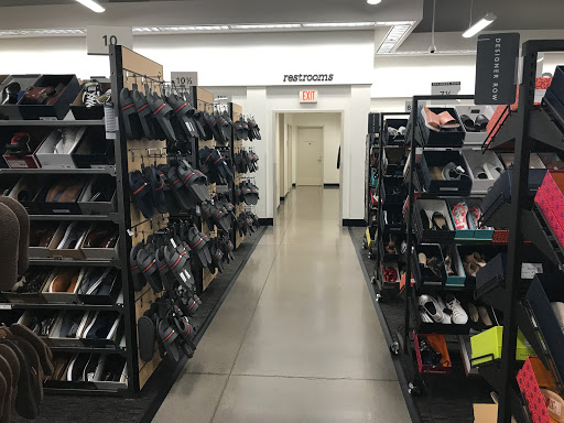 Department Store «Nordstrom Rack», reviews and photos, 2073 E Camelback Rd, Phoenix, AZ 85016, USA