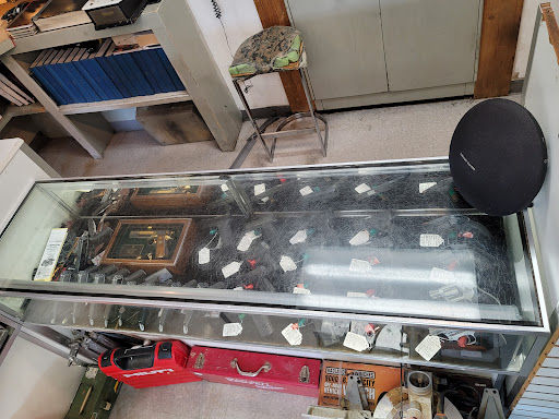 Pawn Shop «Lincoln Place Pawn», reviews and photos, 823 Lincoln Hwy # 1, Fairview Heights, IL 62208, USA