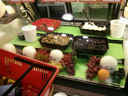 Grocery Store «Fresh Market Place», reviews and photos, 2600 N Central Ave, Chicago, IL 60639, USA