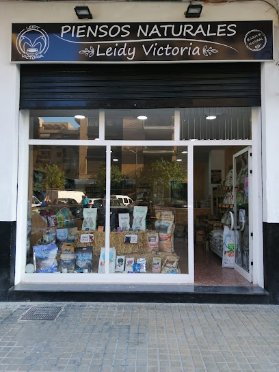 Leidy Victoria piensos naturales - Servicios para mascota en Valencia