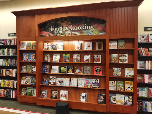 Book Store «Barnes & Noble», reviews and photos, 800 Settlers Ridge Center Dr, Pittsburgh, PA 15205, USA