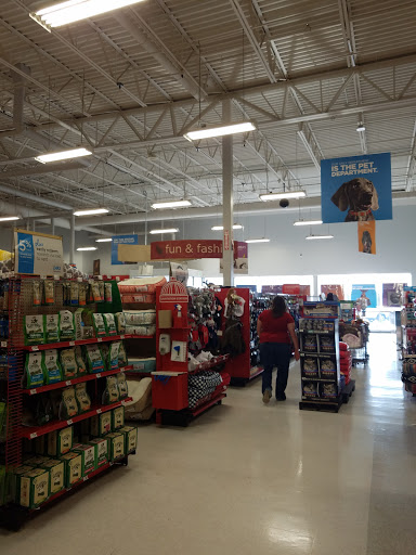 Pet Supply Store «Petco Animal Supplies», reviews and photos, 3731 Gateway Dr, Eau Claire, WI 54701, USA