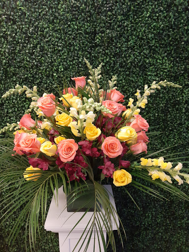 Florist «Annie Occasion for Any Occasion», reviews and photos, 148 S Bloomingdale Rd #110, Bloomingdale, IL 60108, USA