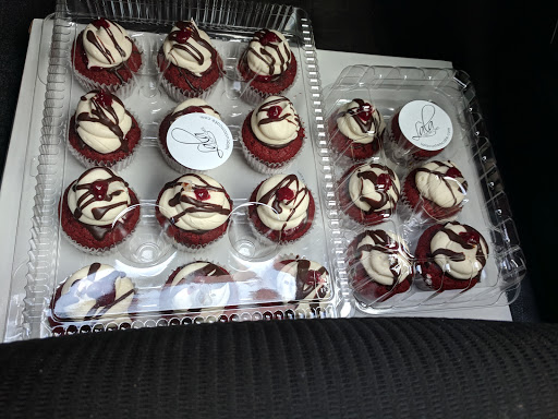 Wedding Bakery «LaLa Custom Cake», reviews and photos, 15301 Madison Ave, Lakewood, OH 44107, USA