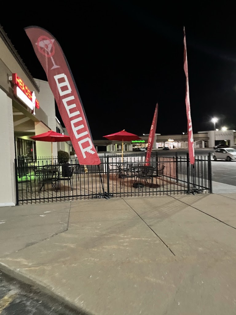 Headshots Arcade Bar & Grill 67208