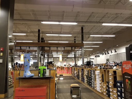 Shoe Store «DSW Designer Shoe Warehouse», reviews and photos, 2515 W 75th St, Naperville, IL 60540, USA