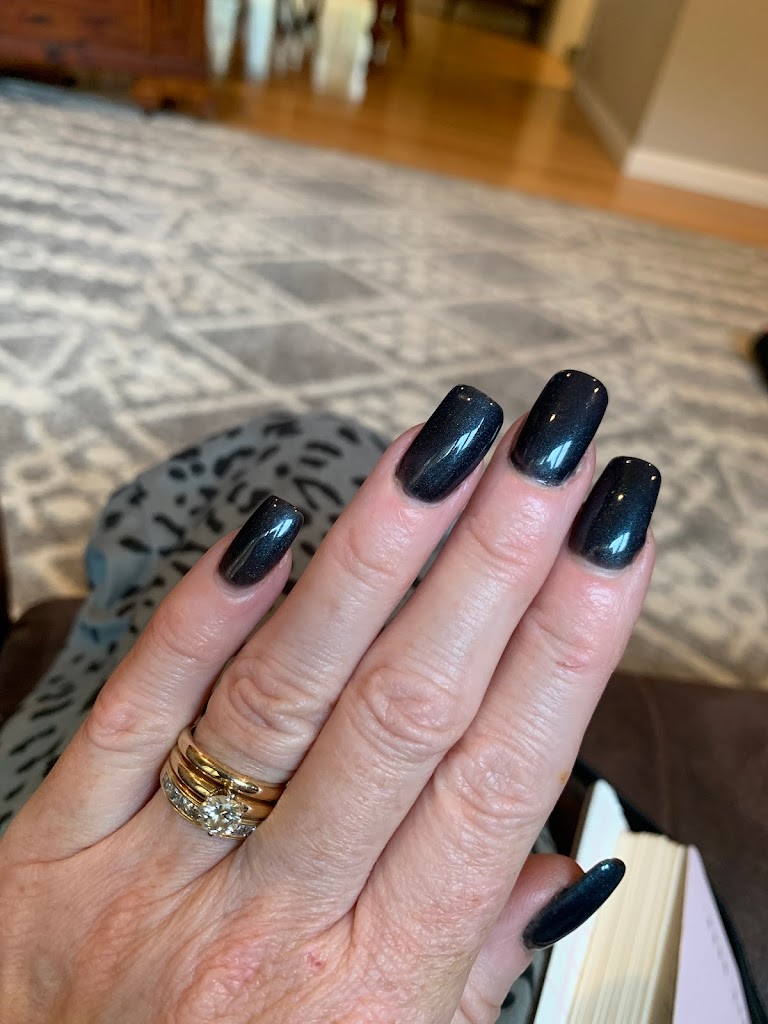 L C Nails 02817
