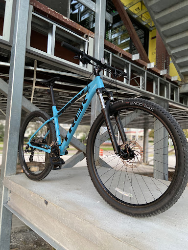 Bicycle Store «Bike Barn - West University», reviews and photos, 5339 Weslayan St, Houston, TX 77005, USA