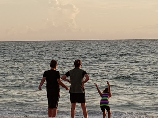 Public Beach «Pass-A-Grille Beach», reviews and photos, 113 11th Ave, Pass-A-Grille Historic District, FL 33706, USA