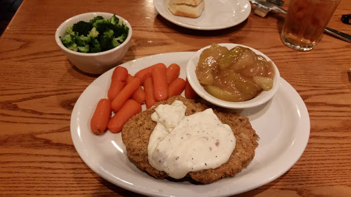 American Restaurant «Cracker Barrel Old Country Store», reviews and photos, 10250 Plaza Americana Dr, Baton Rouge, LA 70816, USA