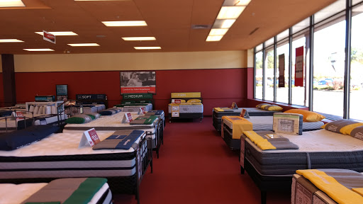 Mattress Firm Bristol, 99 Farmington Ave, Bristol, CT 06010, USA, 
