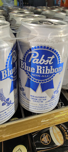 Liquor Store «Vas Foremost Liquors», reviews and photos, 2300 N Milwaukee Ave, Chicago, IL 60647, USA