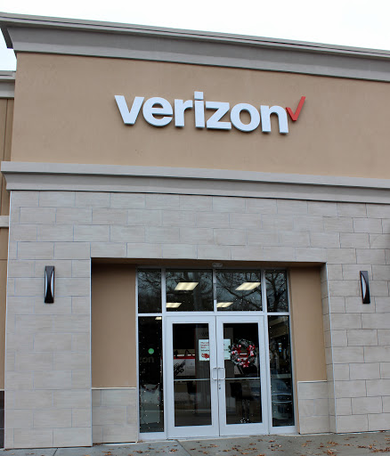 Cell Phone Store «Verizon Wireless and FiOS Retailer- Im Wireless - North Andover», reviews and photos, 435 Winthrop Ave, Lawrence, MA 01843, USA