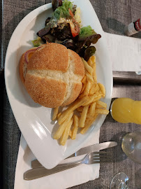 Sandwich au poulet du Restaurant français Restaurant Brasserie Bar La Crémaillère à Saint-Laurent-sur-Mer - n°9