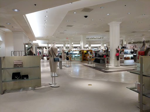 Department Store «Saks Fifth Avenue», reviews and photos, 2 Bala Plaza, Bala Cynwyd, PA 19004, USA