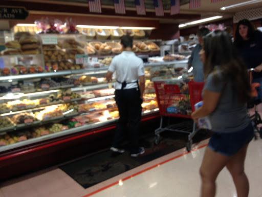 Supermarket «DeCicco Family Markets - Katonah», reviews and photos, 132 Bedford Rd, Katonah, NY 10536, USA