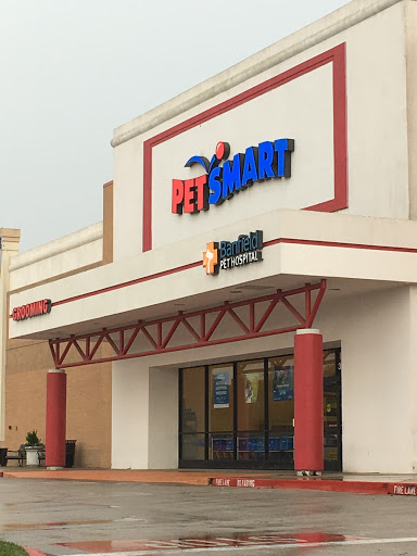 Pet Supply Store «PetSmart», reviews and photos, 3800 Belt Line Rd, Addison, TX 75001, USA