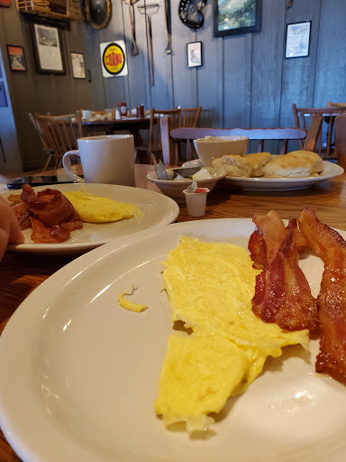 American Restaurant «Cracker Barrel Old Country Store», reviews and photos, 19550 Coastal Hwy, Rehoboth Beach, DE 19971, USA