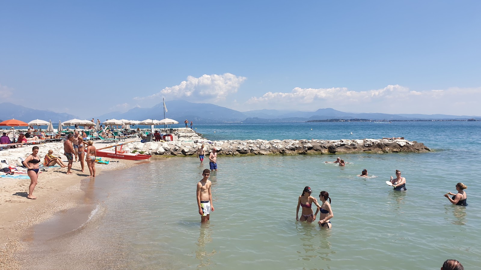 Zdjęcie Plaża Desenzanino z poziomem czystości wysoki