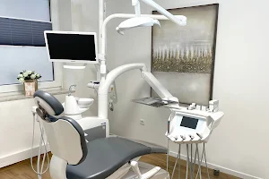 Zahnarztpraxis Doris Meinen image