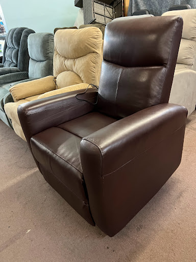 Furniture Store «C W Furnishings Inc», reviews and photos, 501 W St, Sacramento, CA 95818, USA