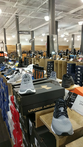 Shoe Store «DSW Designer Shoe Warehouse», reviews and photos, 3530 Stevens Creek Blvd, San Jose, CA 95117, USA