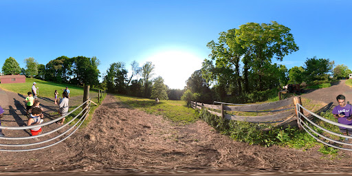 Farm «B & B Flower Farm», reviews and photos, 668 Jones Hill Rd, West Haven, CT 06516, USA